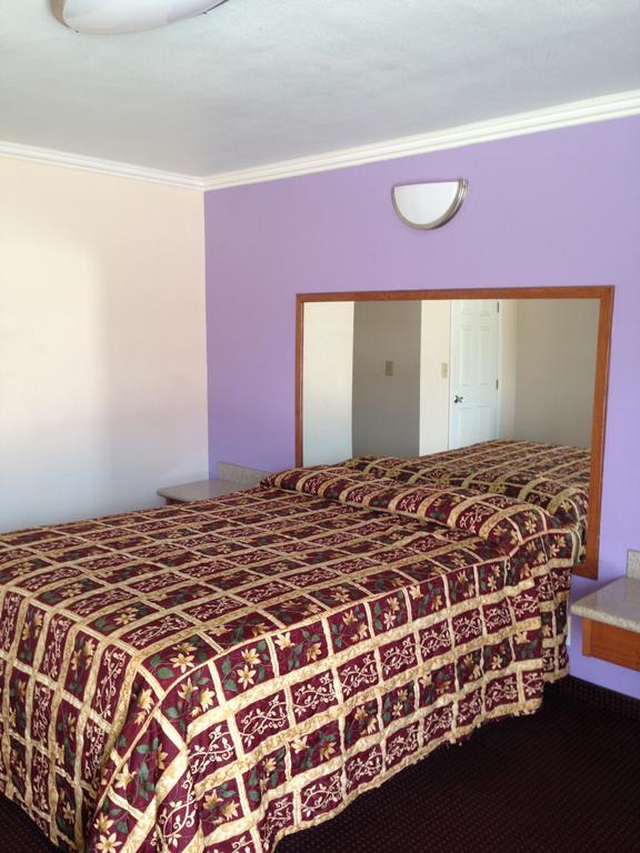 Value Inn Los Angeles Room photo